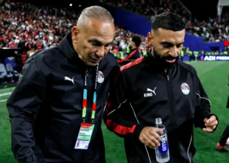 منتخب مصر يكشف سبب استبدال محمد صلاح أمام إيران بعد الجدل