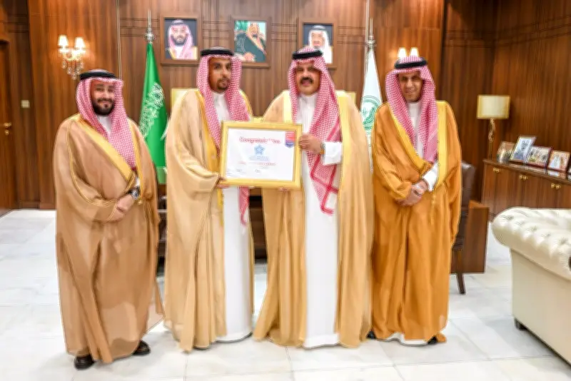 أمير حائل: شهادة أفضل بيئة عمل للتجمع الصحي تعكس نضج التحول الصحي