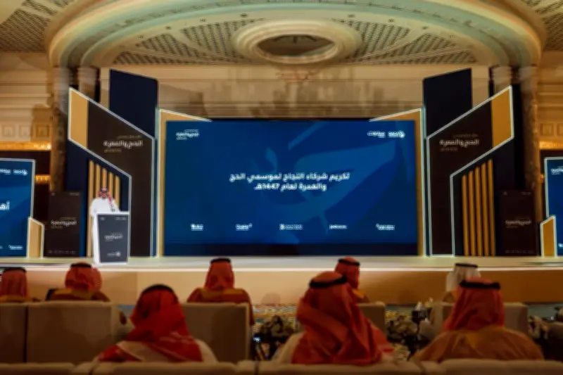 اللجنة الإشرافية لمطارات الحج تختتم أعمالها وتكرم أعضاءها لموسمي 1447هـ و1448هـ