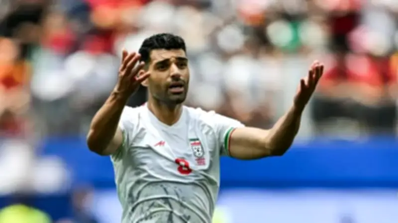 قائد إيران يهاجم إنفانتينو بعد تعادل مونديالي مع مصر