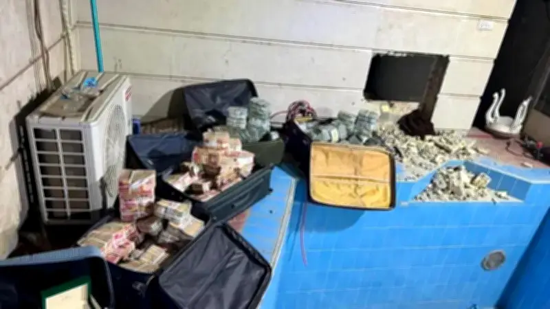 العراق يضبط 11 مليون دولار مع وكيل وزير النفط وأحكام بالسجن في حملة مكافحة الفساد