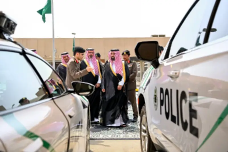 أمير جازان يزور شرطة المنطقة ويطلع على تجهيزات الأمن العام