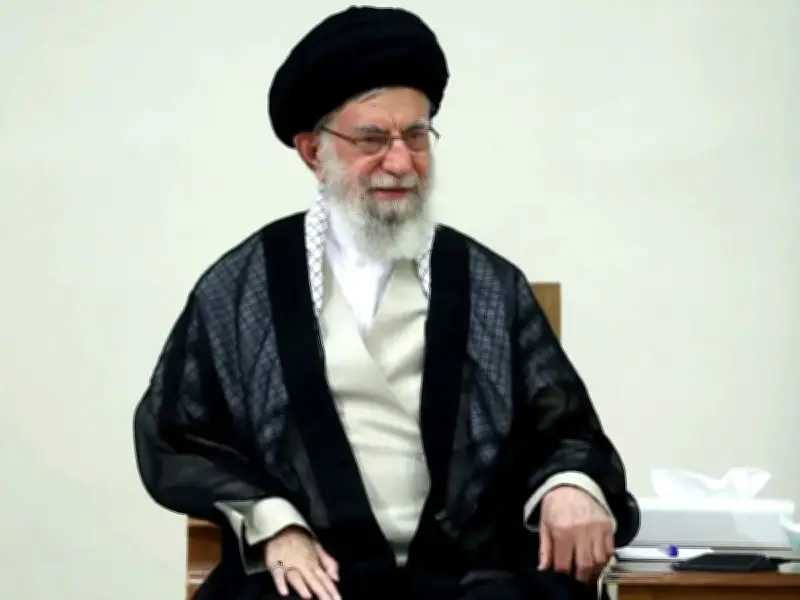 بعد 4 أشهر من مقتله.. دفن جثمان خامنئي في مشهد 9 يوليو