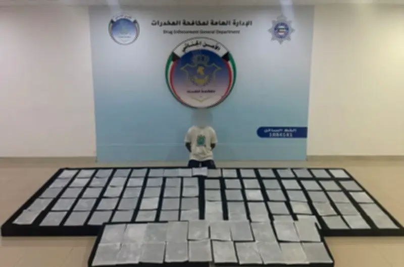 حيلة شيطانية لتهريب المخدرات في أوراق A4 بالكويت.. إحباط عمليتين