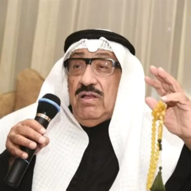 وعكة صحية مفاجئة تنقل الفنان الكويتي شادي الخليج للمستشفى