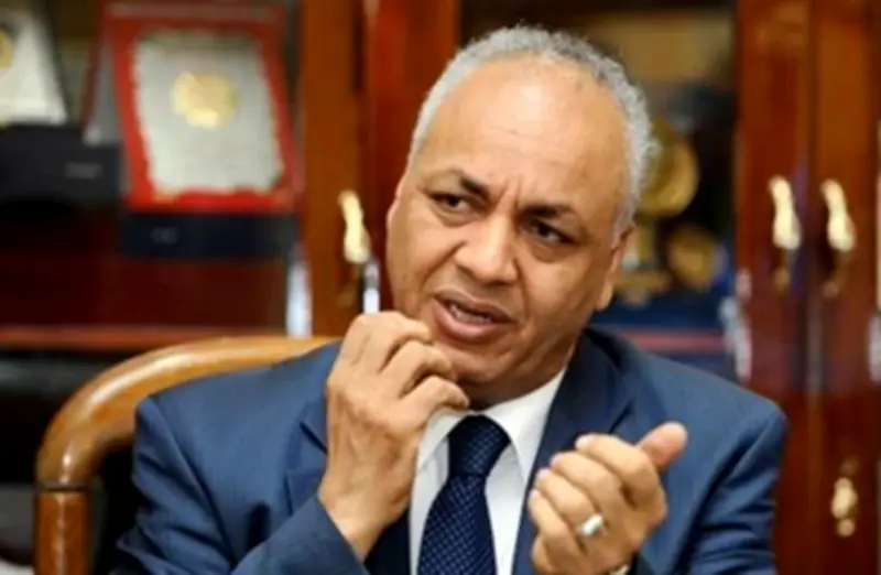نجيب ساويرس يكذّب مصطفى بكري: حكم قضائي بـ100 ألف جنيه تعويضاً