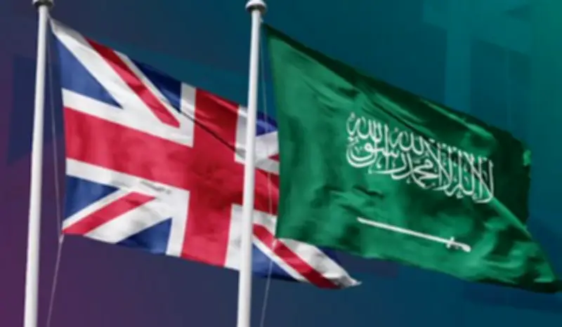 السعودية تطلق التأشيرة الإلكترونية للزوار البريطانيين اعتباراً من يوليو 2026
