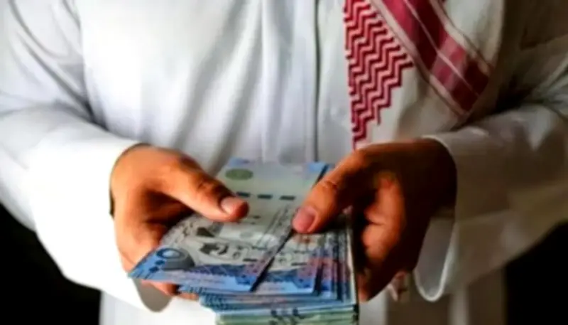 خفض حد الإقرار الجمركي إلى 40 ألف ريال في المملكة