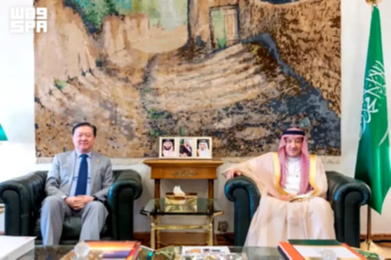 السعودية تتسلم رسالة من وزير الخارجية الصيني لتعزيز العلاقات