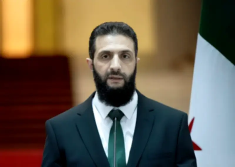 الشرع ينفي صحة ما يشاع عن دخول سوريا إلى لبنان ويوضح أولويات ترسيم الحدود