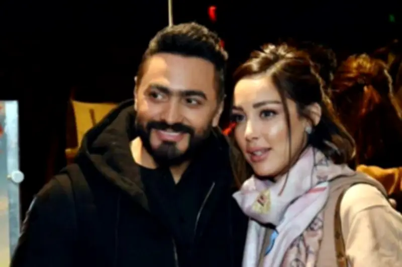 تامر حسني يرد لأول مرة على الجدل حول العودة لطليقته بسمة بوسيل