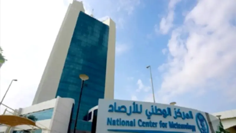 أمطار رعدية على 3 مناطق ورياح مثيرة للغبار في أخرى