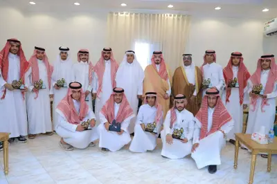 رئيس مركز البرزة يكرم خريجي الثانوية ويحثهم على مواصلة التفوق