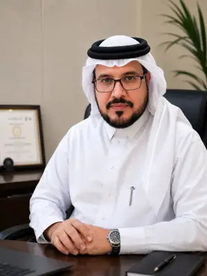 الحارثي ينال الدكتوراه في الإعلام والعلاقات العامة من بريطانيا بتقدير ممتاز