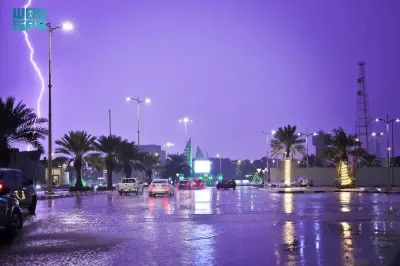 تحذير من أمطار وسيول وصواعق رعدية في جازان حتى الثامنة مساءً