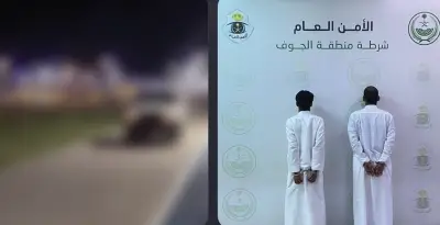 شرطة الجوف تقبض على مواطنين يعبثان بمركبتيهما في حديقة بالقريات ويعرضان حياة المتنزهين للخطر