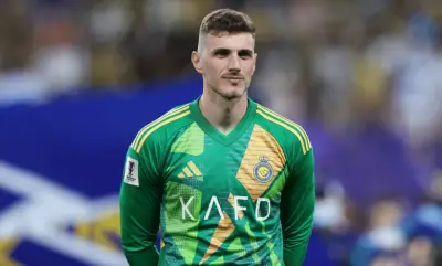 فيورنتينا الإيطالي يراقب بينتو حارس مرمى النصر