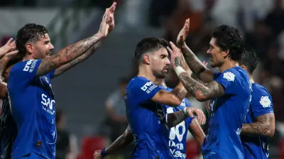لتعويض ليفاندوفسكي.. برشلونة يوجه أنظاره نحو نونيز مهاجم الهلال