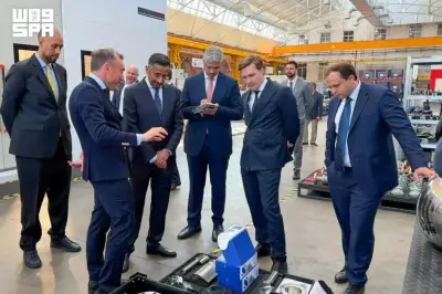 وزير الصناعة يزور مركزاً هندسياً روسياً لبحث التعاون في التقنيات المتقدمة