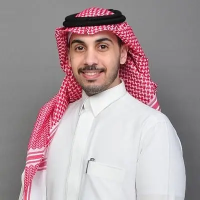 أفضل وضعيات النوم لتخفيف آلام الفقرات حسب أخصائي العلاج الطبيعي