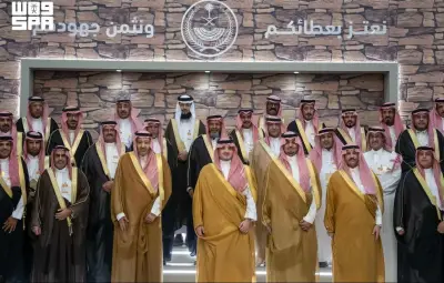 وزير الداخلية يلتقي متقاعدي القطاعات الأمنية في الباحة