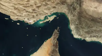 إيران توافق على خط اتصال لتأمين الملاحة في مضيق هرمز والإفراج عن 12 مليار دولار