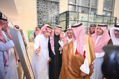 الملك سلمان بعيون الفنانين.. لوحات وطنية تتألق في جائزة ضياء للبورتريه