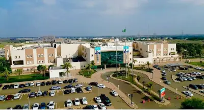 فريق طبي بجازان ينقذ حياة شابة بتقنية الأكسجة الغشائية
