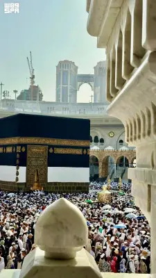 استعدادات دقيقة لاستبدال كسوة الكعبة المشرفة مع بداية العام الهجري الجديد
