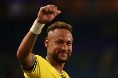 نيمار يعود للمنتخب البرازيلي بعد غياب ثلاث سنوات
