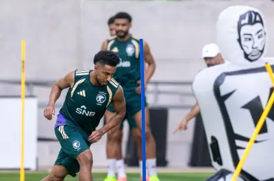 السعودية تستعد لمواجهة أوروغواي بقيادة بييلسا في افتتاحية كأس العالم