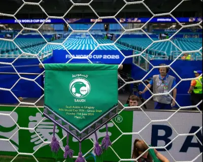 أعلام التبادل السعودية في كأس العالم 2026 مستوحاة من فن السدو