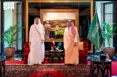 وزير الخارجية السعودي يبحث مع نظيريه القطري والعماني تداعيات الاتفاق الأمريكي الإيراني