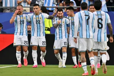 سر الأحذية الوردية في مونديال 2026: الموضة أم الفيفا؟
