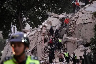 زلزالان مدمران في فنزويلا يوديان بحياة 32 شخصًا ويصيبان 700