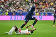 بعد 7 سنوات عجاف هل يستمر اتحاد القدم في منصبه؟