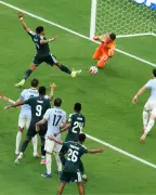 هدف العمري يرفع السعودية 12 مركزاً في تصنيف فيفا