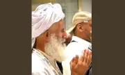مشاهد إيمانية خاشعة لحجاج بيت الله الحرام في ختام رحلتهم