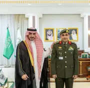 أمير الجوف يقلد مدير جوازات المنطقة رتبة لواء