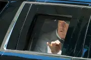 مجلس النواب الأمريكي يقر قراراً يحد من صلاحيات ترامب في شن حرب على إيران