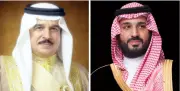 ولي العهد السعودي يؤكد التضامن الكامل مع البحرين في اتصال مع الملك حمد