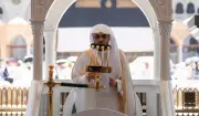 خطيب الحرمين يوصيان الحجاج بالثبات على الطاعة بعد انقضاء موسم الحج