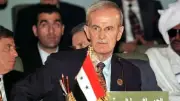 ضابط سوري يكشف تجارب غاز السارين على سجناء في عهد حافظ الأسد