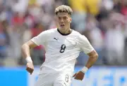 تألق عاشور يقود مصر لتعادل ثمين أمام بلجيكا في كأس العالم