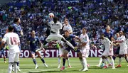 البوسنة تحيي آمالها في المونديال بفوز ثمين على قطر 3-1