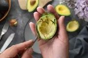هل الأفوكادو يساعد فعلاً على إنقاص الوزن؟