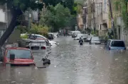 مصرع 4 وإصابة 24 في عاصفة ترابية شمال غرب باكستان