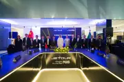 جيتور تفتتح معرضاً جديداً في الرياض وتعرض G700 برفعها برافعة