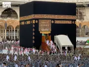 غسل الكعبة المشرفة الثلاثاء في تقليد يعود لقرون