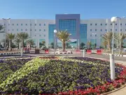 إنقاذ حياة مريضة بفشل القلب والرئتين بتقنية ECMO في تبوك